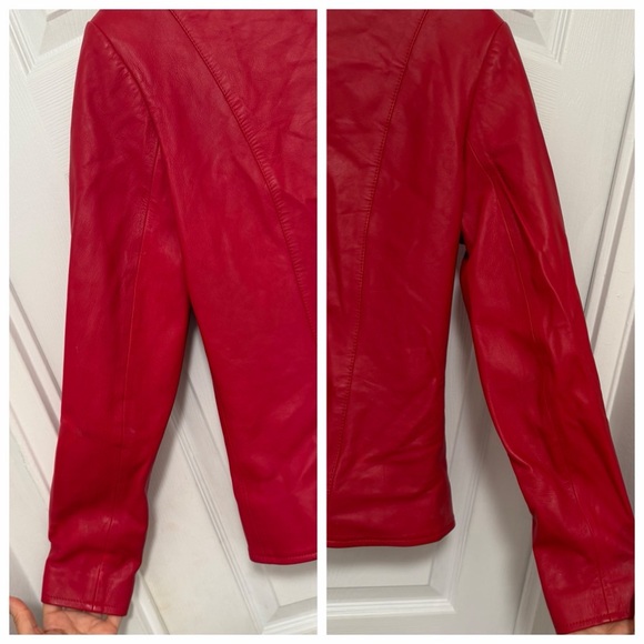 Loryna Jacket
Red Leather Jacket With Floral Detailing - Picture 8 of 16